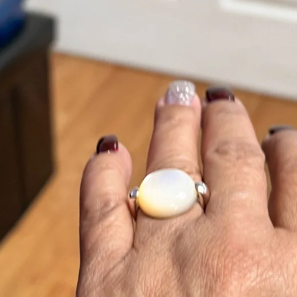 925 Sterling Silver. Shell. Ring - Picture 4 of 4